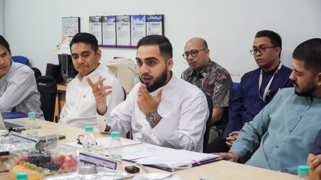 Little Caliphs To M-East_United Kingdom4